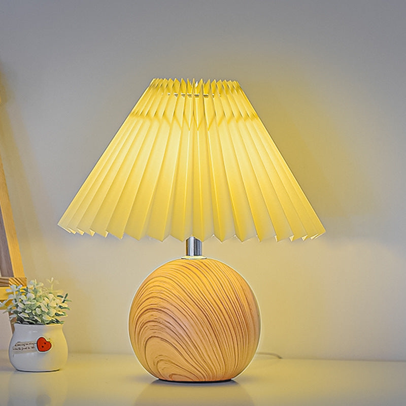 Nordic Amber Lamp